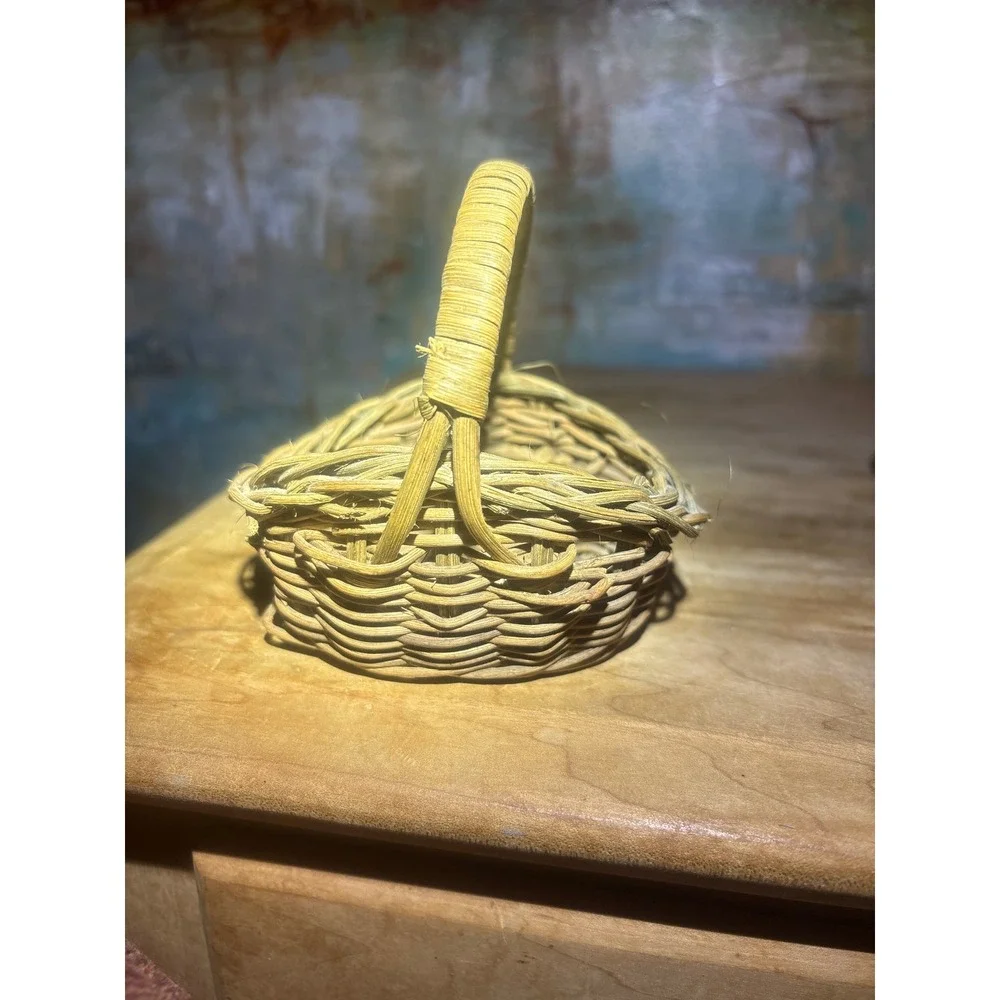 Rustic Miniature Wicker Basket with Handle Natural Fiber Primitive Decor 4in